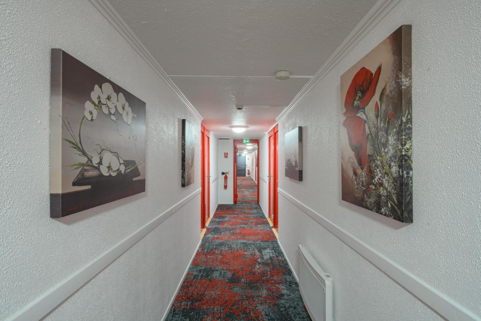 Brit Hotel Reims La Neuvillette Exterior foto