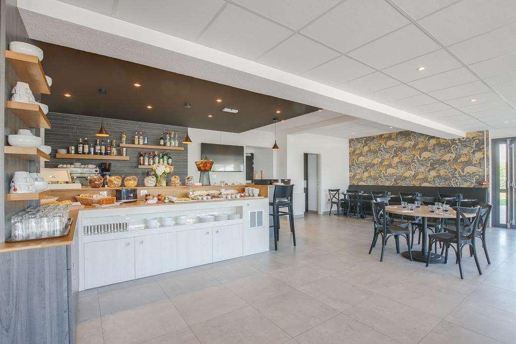 Brit Hotel Reims La Neuvillette Restaurante foto